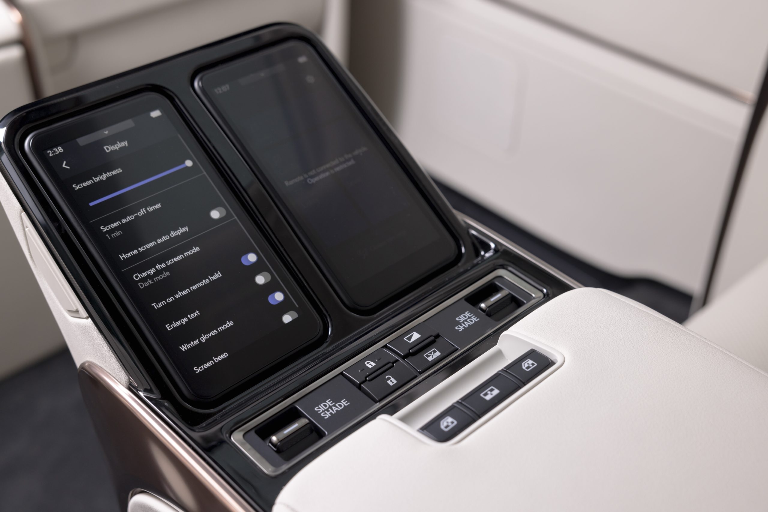 Lexus LM 500h 4 chỗ – An toàn 2