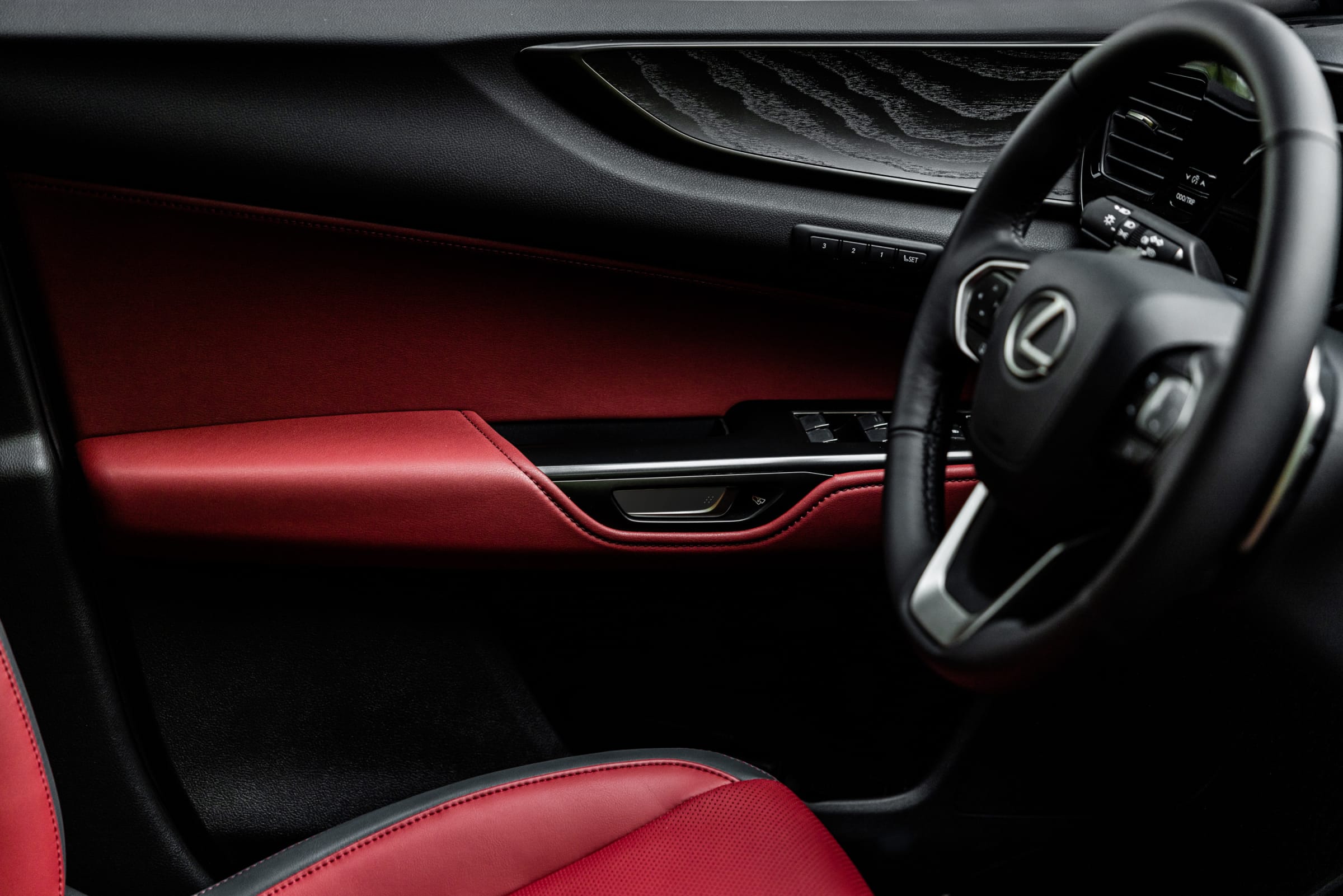 Lexus NX 350h – Ngoại thất 3